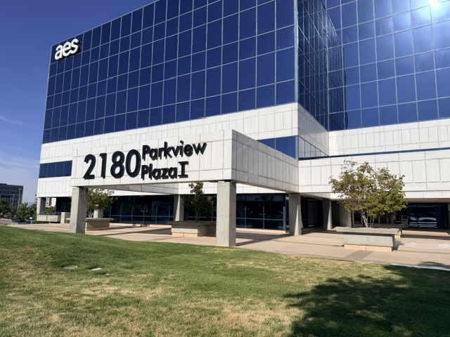 Parkview Plaza — a V2 Properties managed property in Sandy, Utah 3